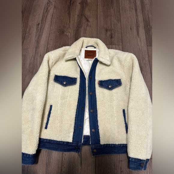 Levi's® Ex Bf Pieced Trucker, size S. - Picture 3 of 7